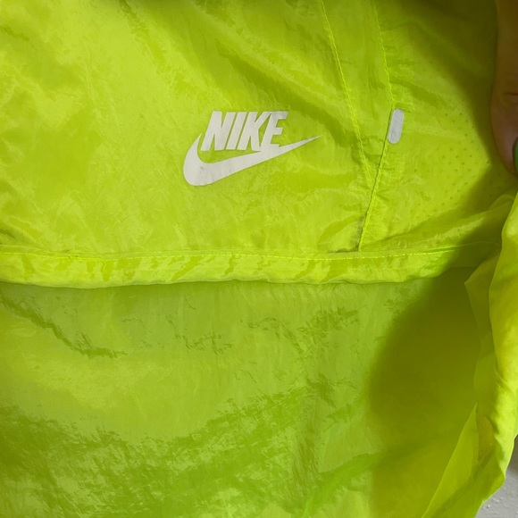Nike Windbreaker - Picture 2 of 5
